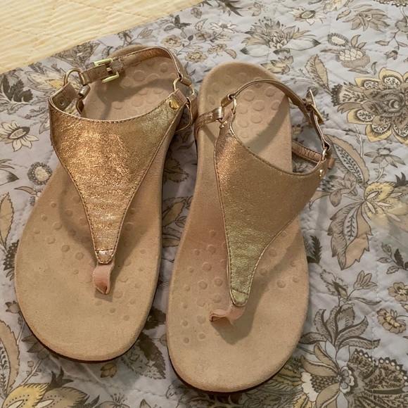 Vionic Shoes - Vionic Rose Gold Sandals